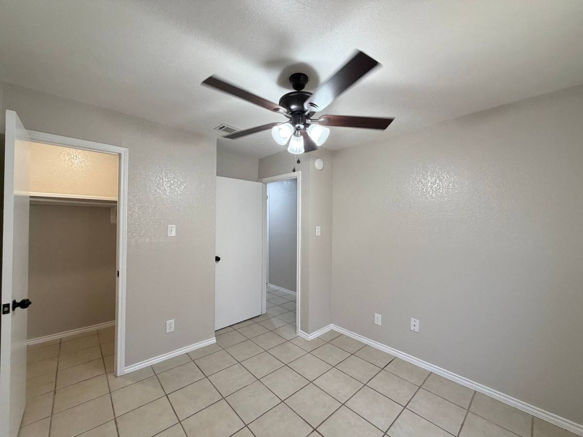 Apartment for rent at 500 S Palm, Pharr, TX 78577