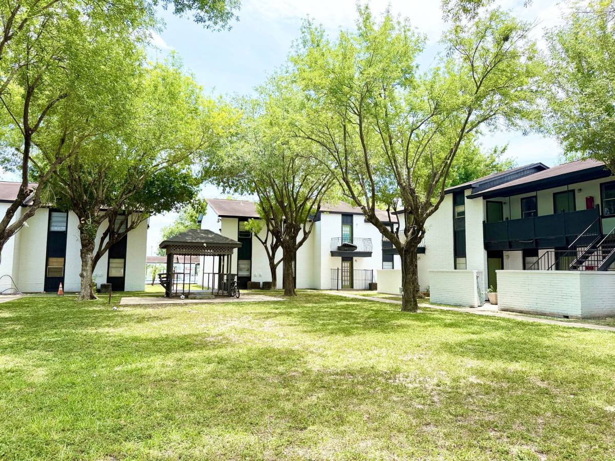 Apartment for rent at 500 S Palm, Pharr, TX 78577