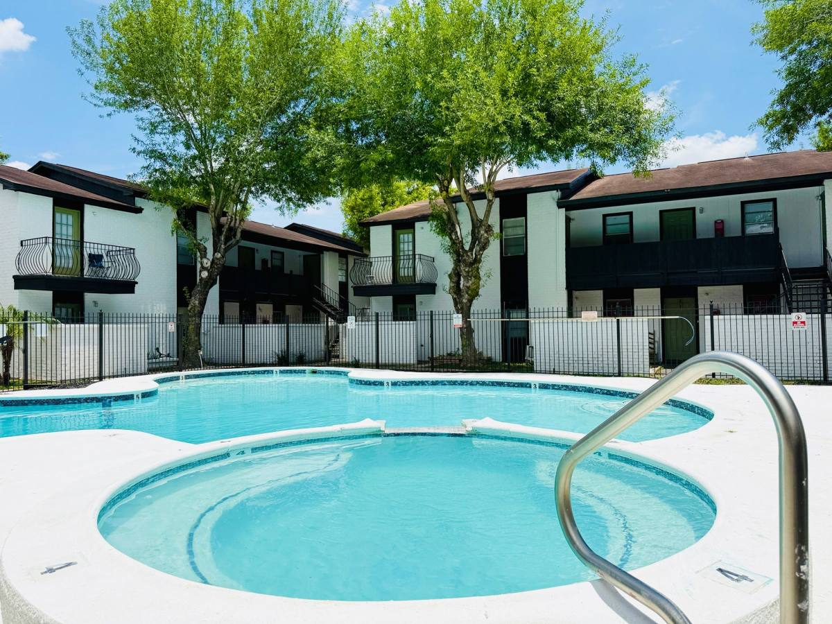 Apartment for rent at 500 S Palm, Pharr, TX 78577