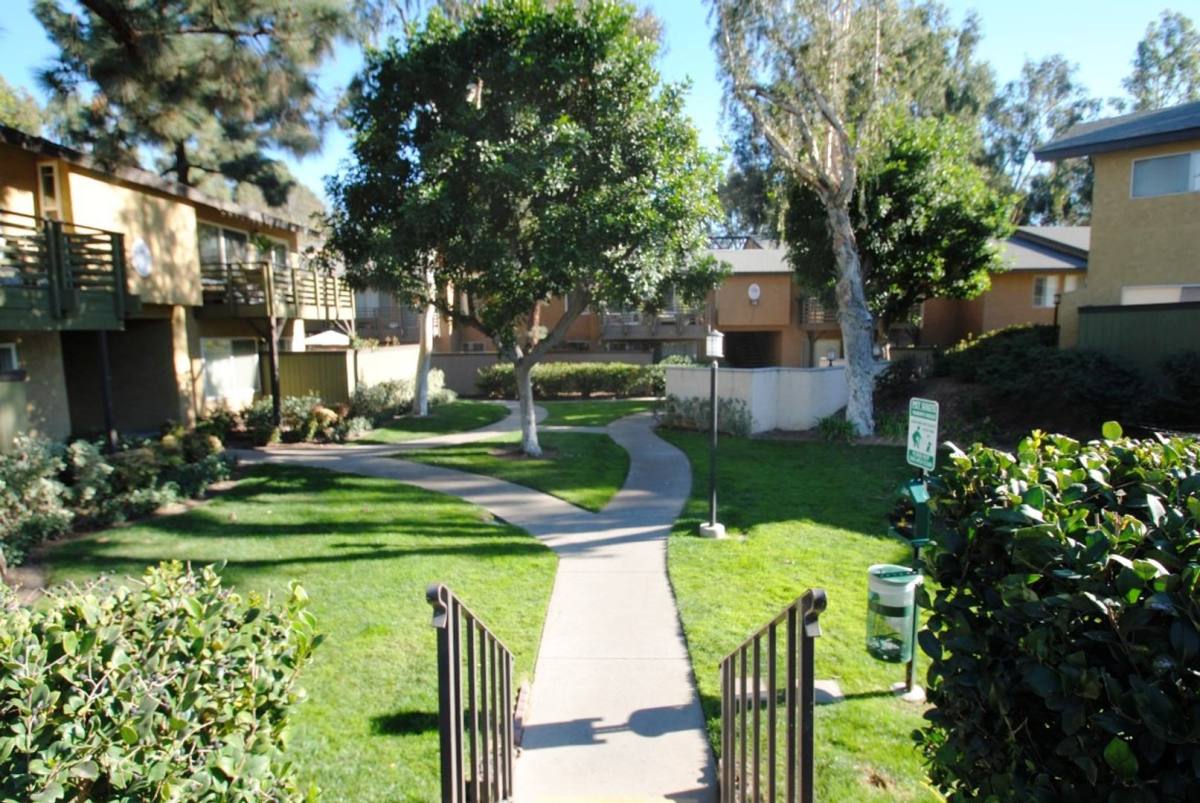 Condo for rent at 1480 W Lambert Rd, La Habra, CA 90631