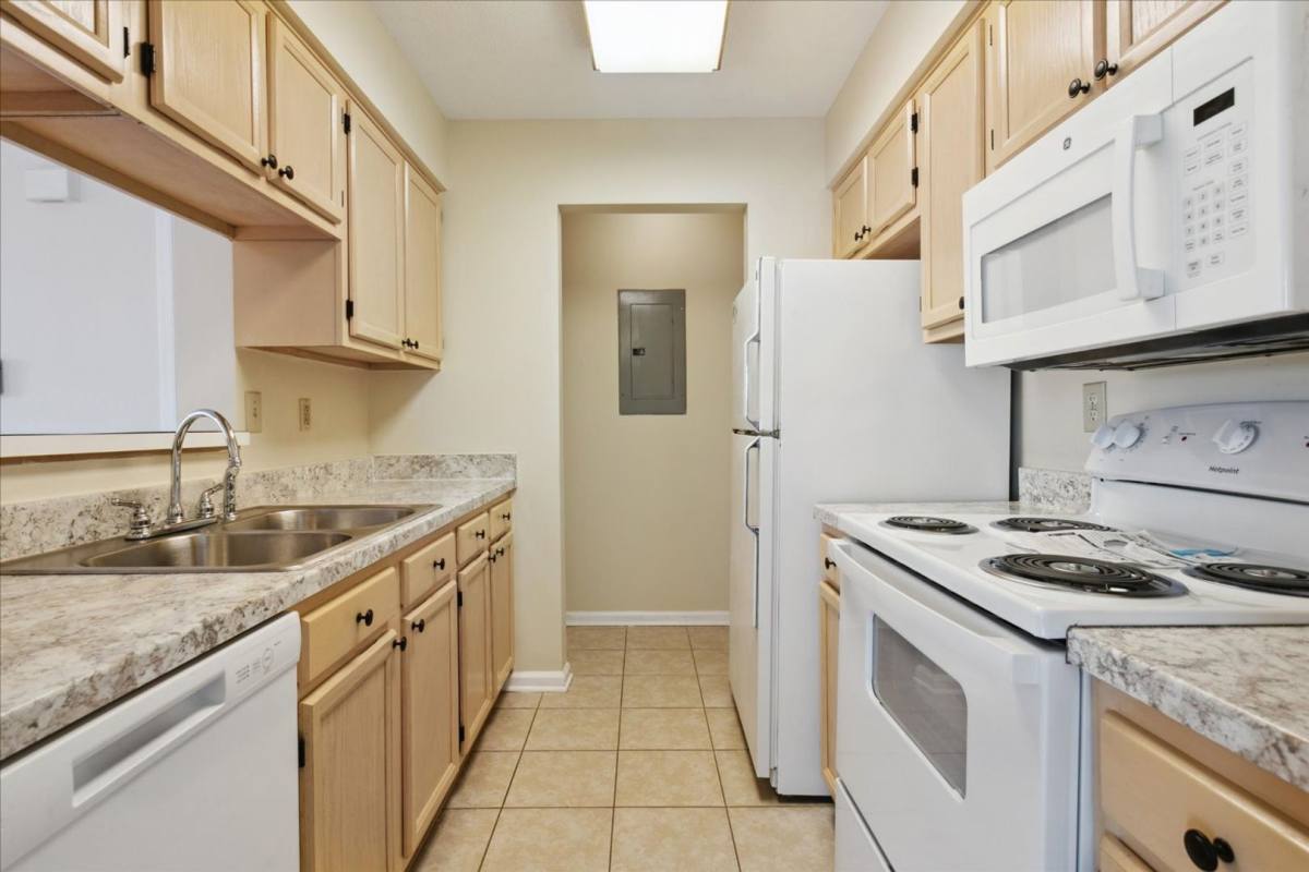 Condo for rent at 27 F Tamarisk Quay, Hampton, VA 23666