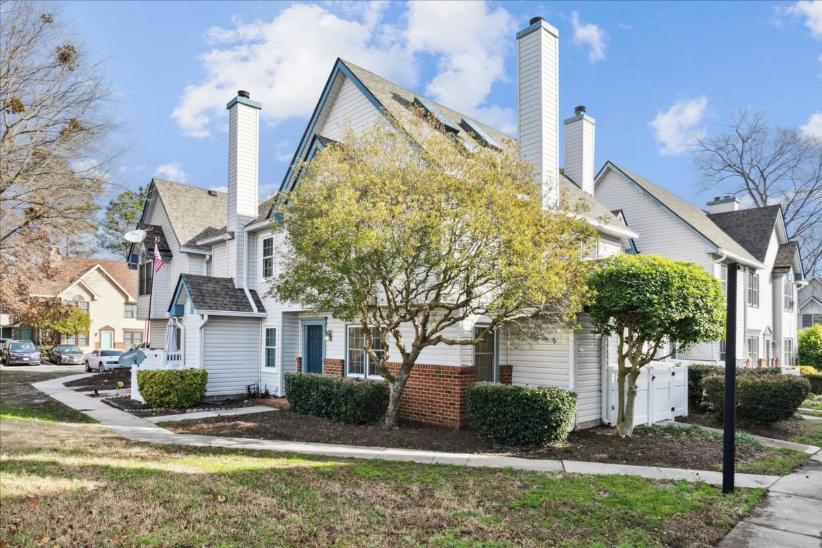 Condo for rent at 27 F Tamarisk Quay, Hampton, VA 23666