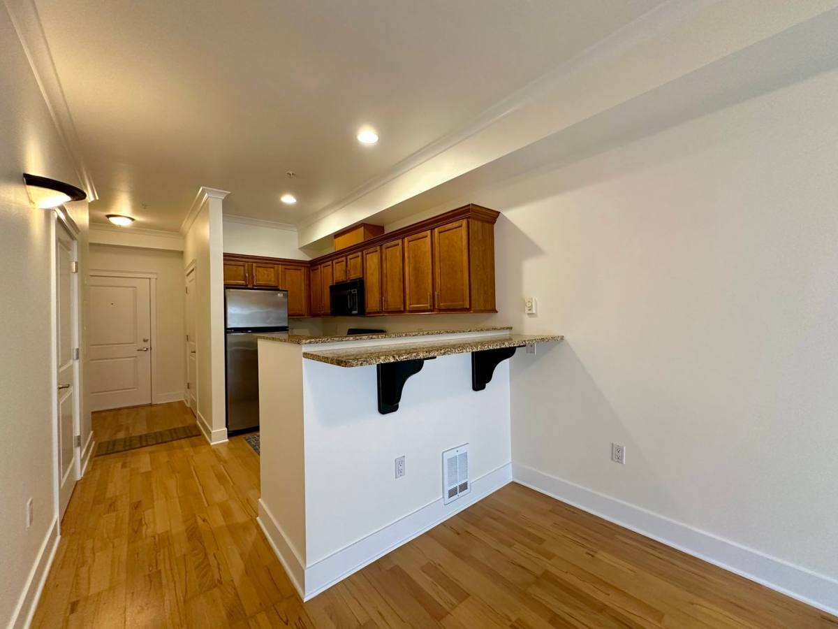 Apartment for rent at 1015 Railroad Ave, Bellingham, WA 98225