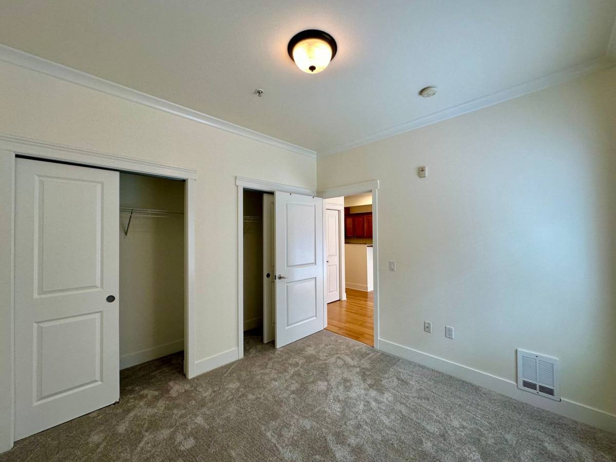 Apartment for rent at 1015 Railroad Ave, Bellingham, WA 98225