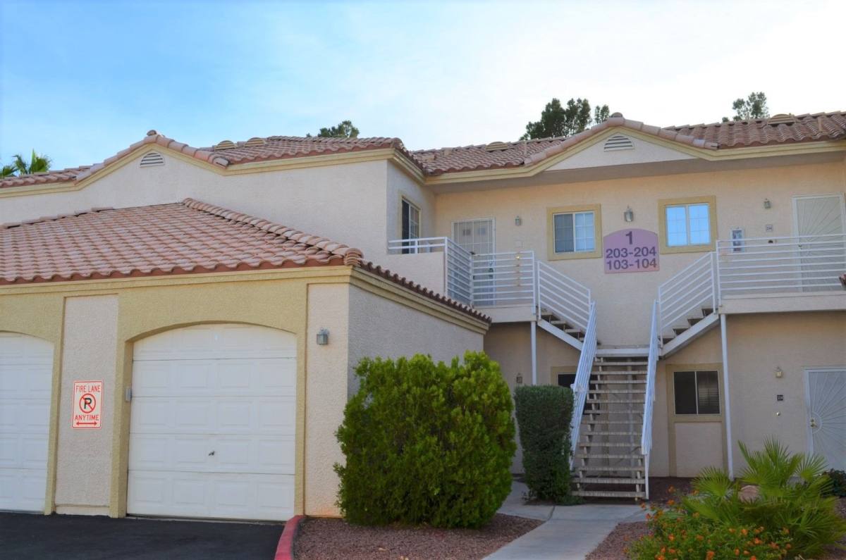 Apartment for rent at 1900 N Torrey Pines Dr Bldg #1, Las Vegas, NV 89108
