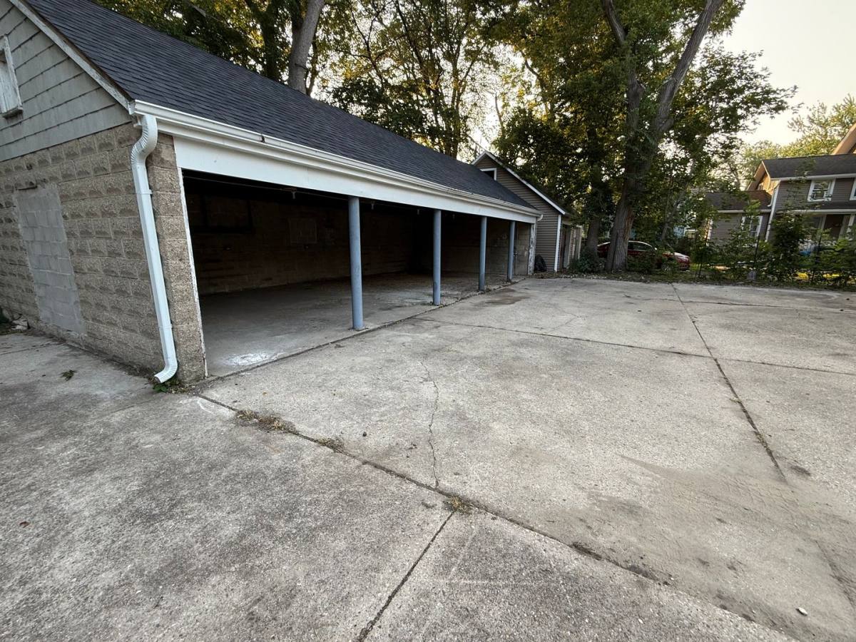 Apartment for rent at 266 S Jackson St, Janesville, WI 53548