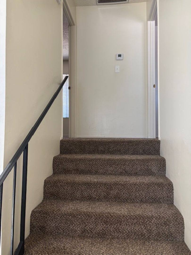 Condo for rent at 2800 Barrington St, Bakersfield, CA 93309