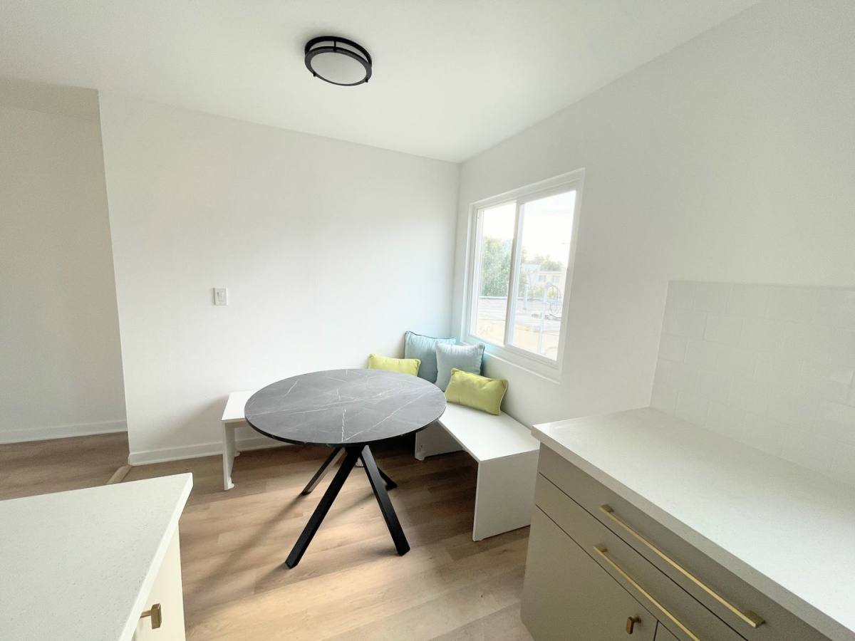Apartment for rent at 5347 Blackwelder St, Los Angeles, CA 90016