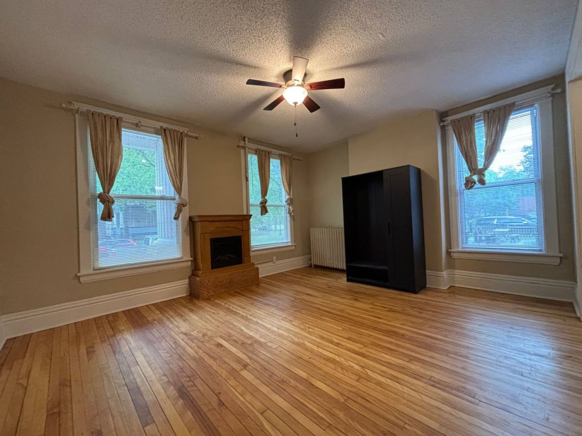 Apartment for rent at 309 Dayton Ave, Saint Paul, MN 55102