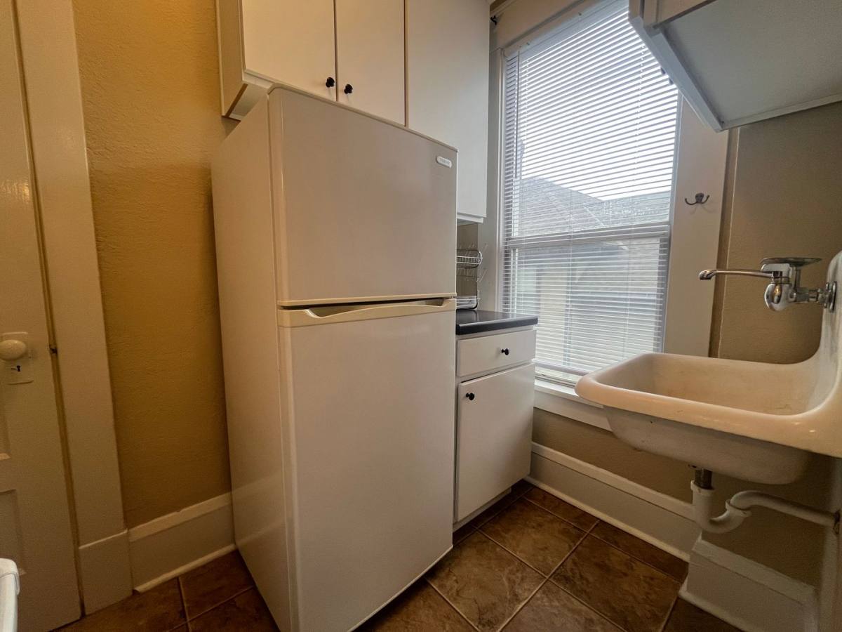 Apartment for rent at 309 Dayton Ave, Saint Paul, MN 55102