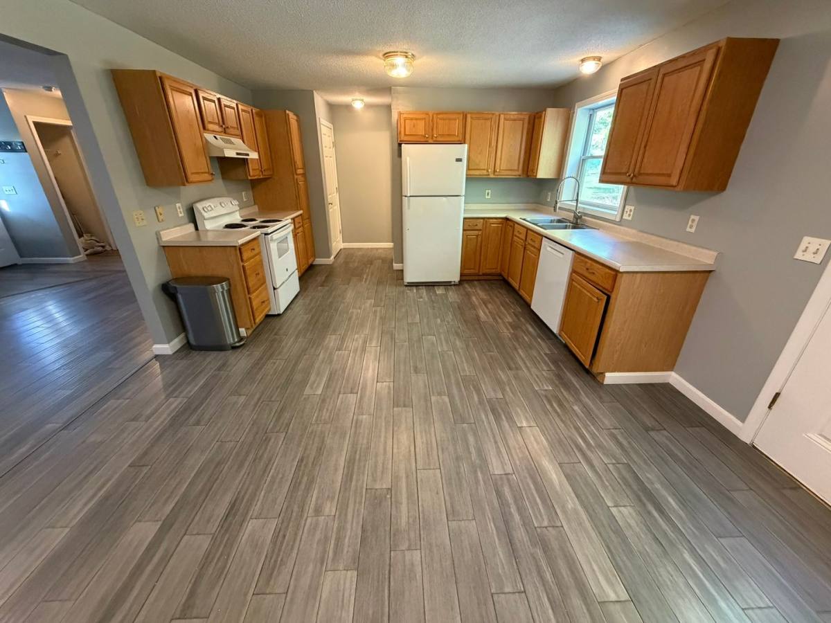 Apartment for rent at 236 Hamilton St, Belchertown, MA 01007