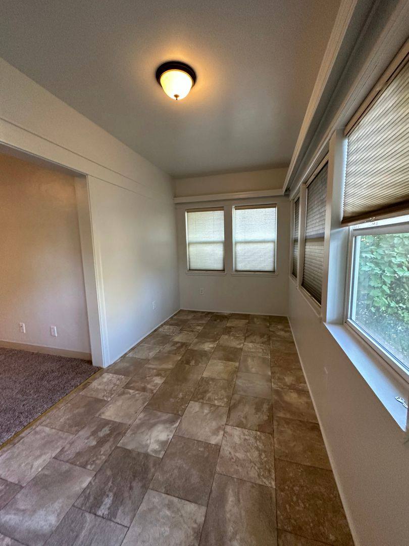 Apartment for rent at 1918-1920 Chestnut St, Redding, CA 96001