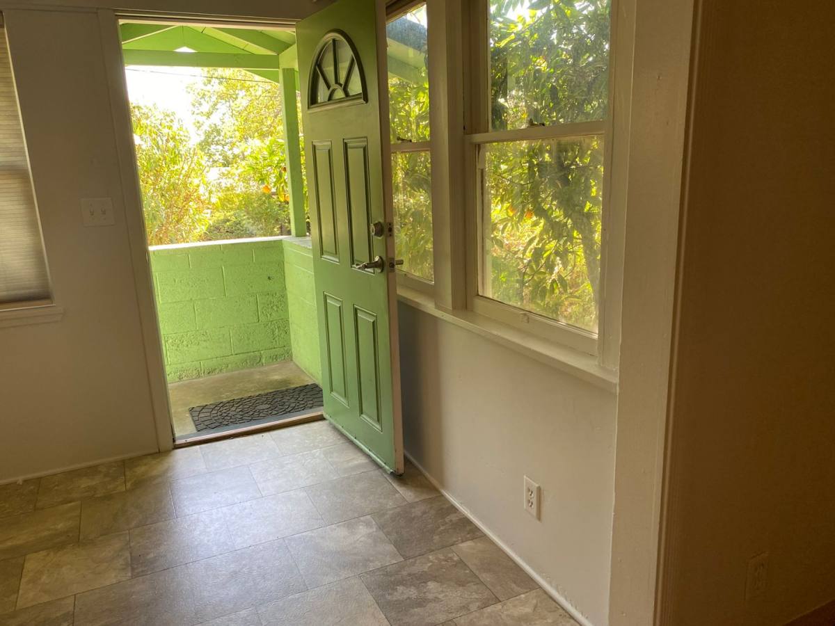 Apartment for rent at 1918-1920 Chestnut St, Redding, CA 96001
