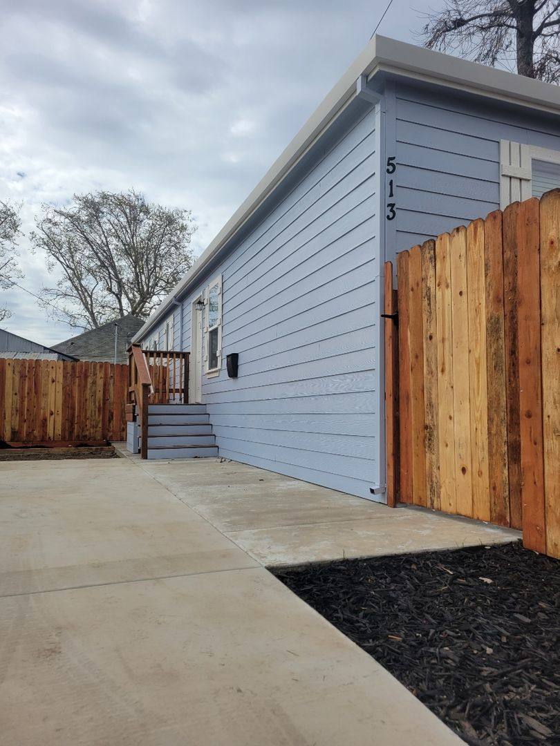 House for rent at 515 E Walnut St, Lodi, CA 95240