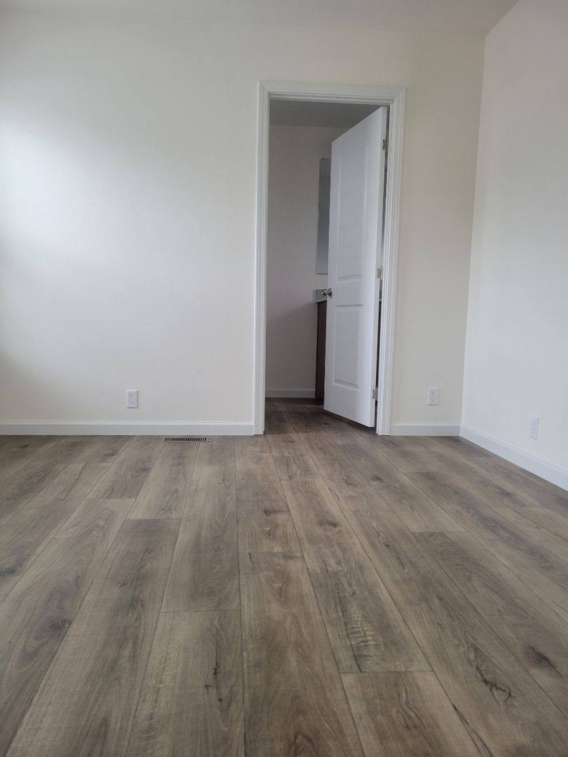 House for rent at 515 E Walnut St, Lodi, CA 95240