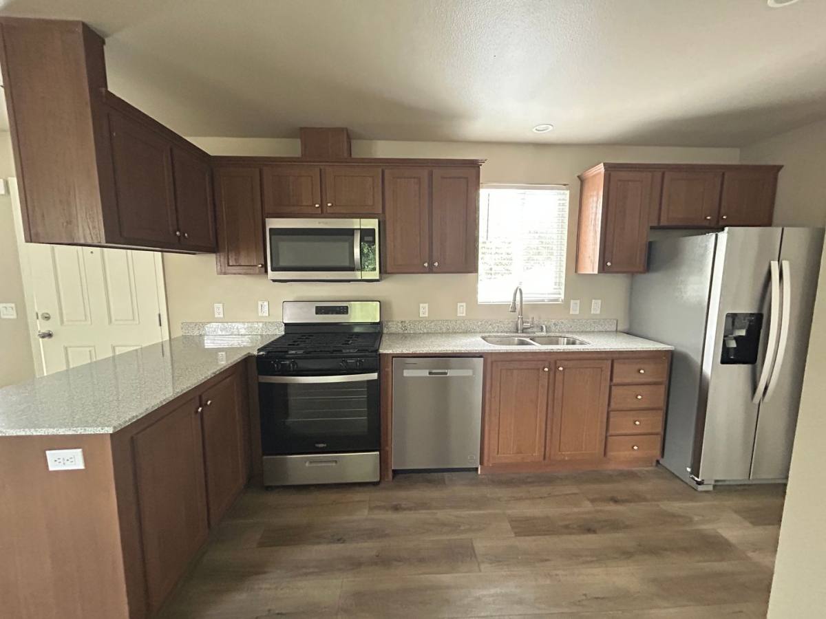 House for rent at 515 E Walnut St, Lodi, CA 95240