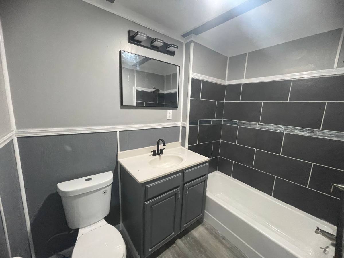 House for rent at 1044 Delaware Ave, Glassport, PA 15045