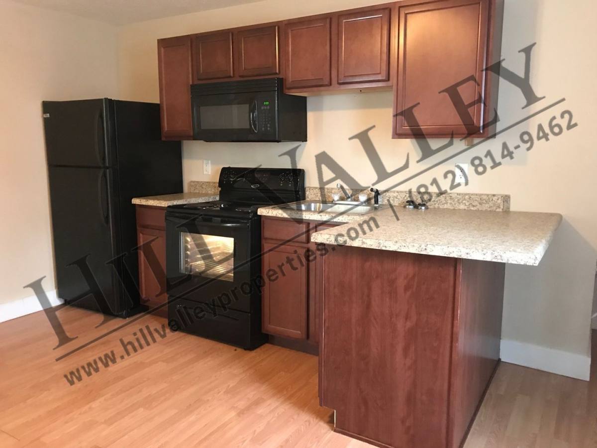 Apartment for rent at 706 S 7th St, Terre Haute, IN 47807
