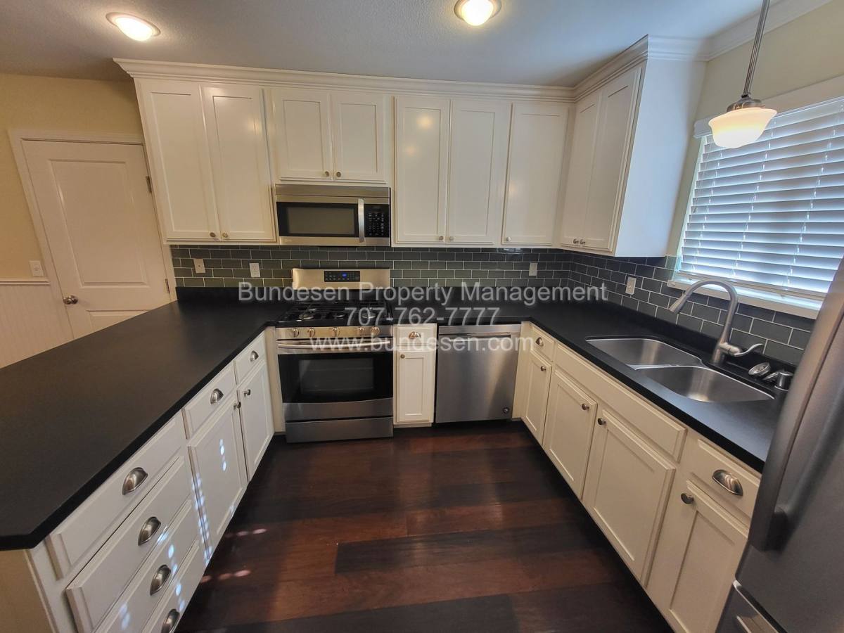 House for rent at 19019 5th St W, Sonoma, CA 95476