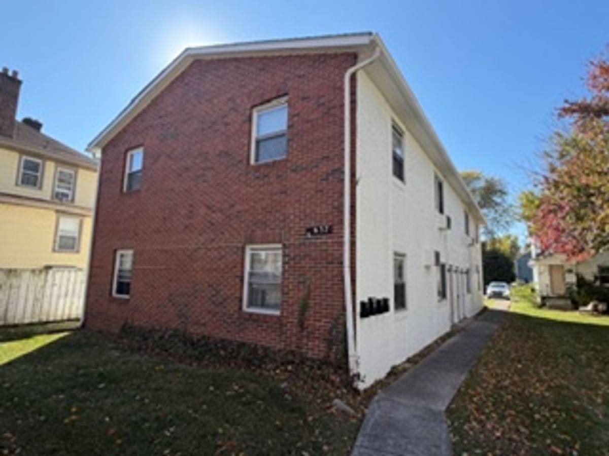 Apartment for rent at 2637 Adams Ave, Columbus, OH 43202