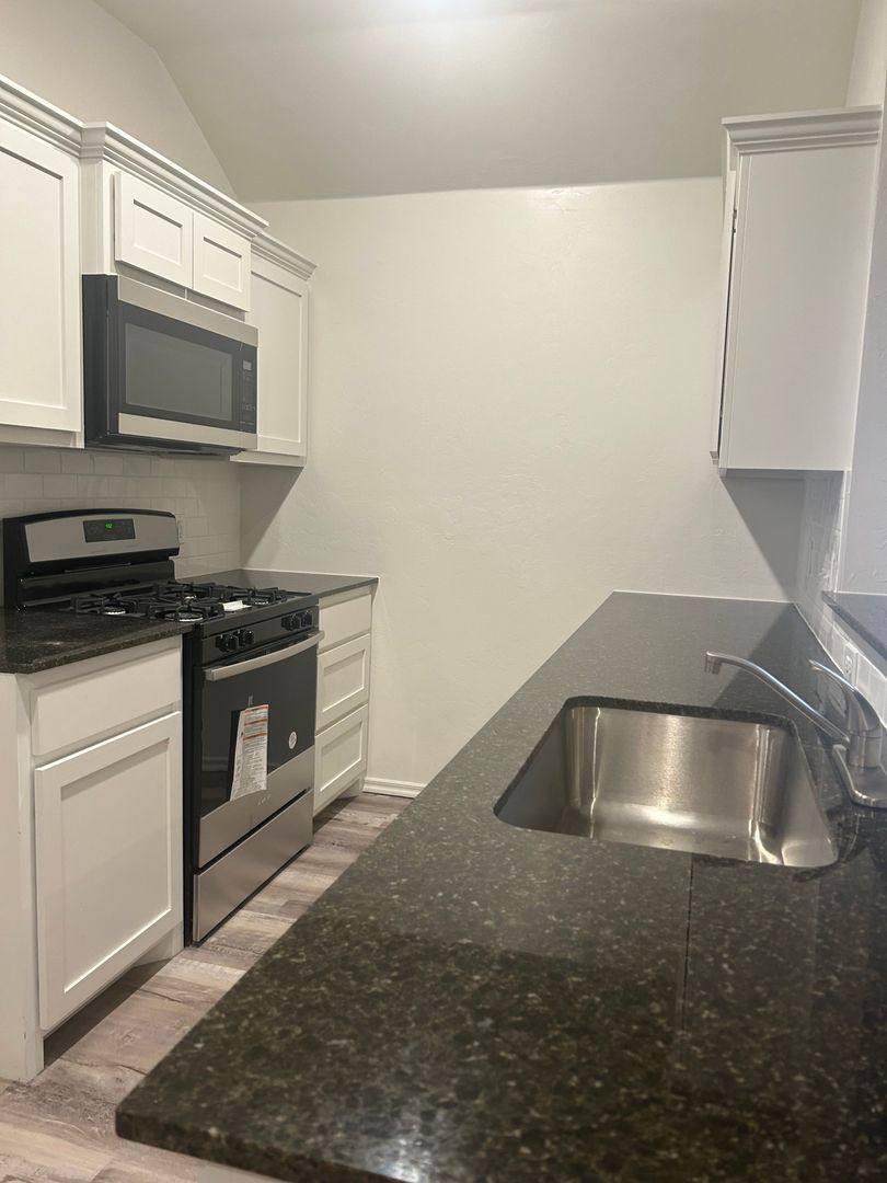 Apartment for rent at 1311 SW Oklahoma, Lawton, OK 73501