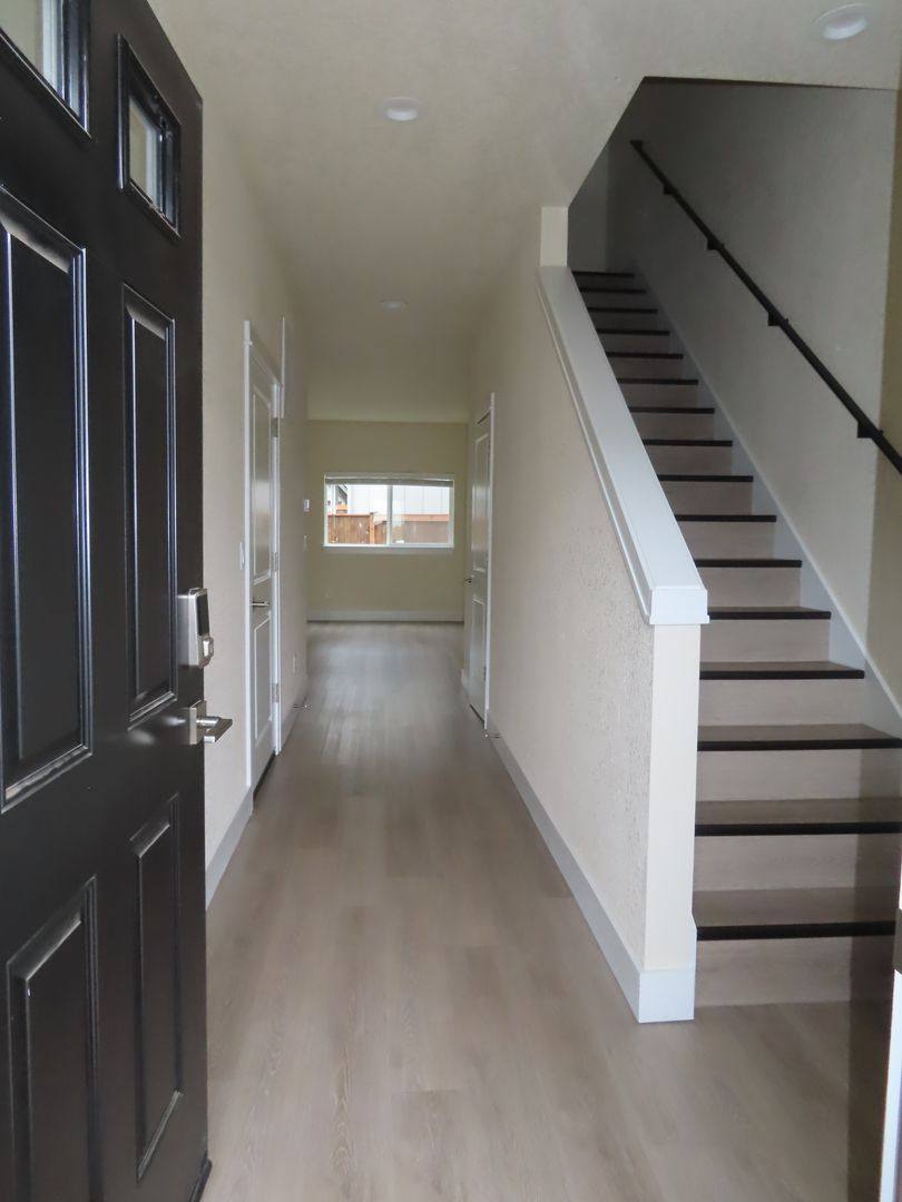 Apartment for rent at 2587 Justine Lane, Eugene, OR 97404