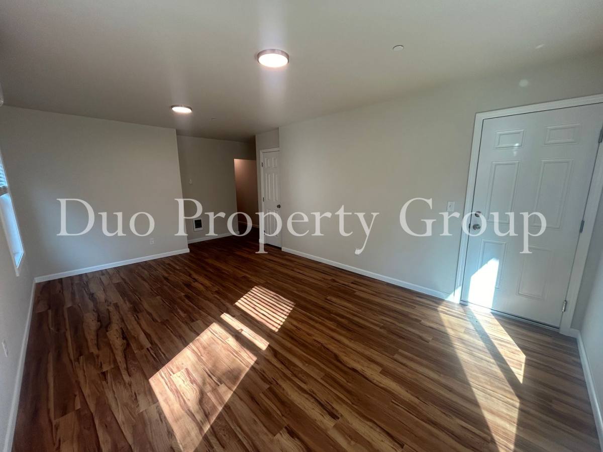 Apartment for rent at 294 Bethel Dr, Eugene, OR 97402