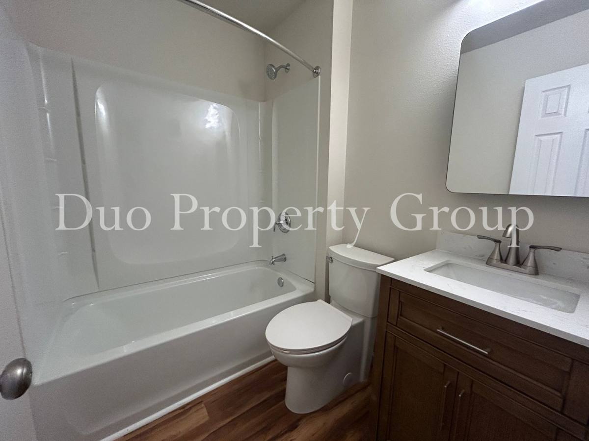 Apartment for rent at 294 Bethel Dr, Eugene, OR 97402
