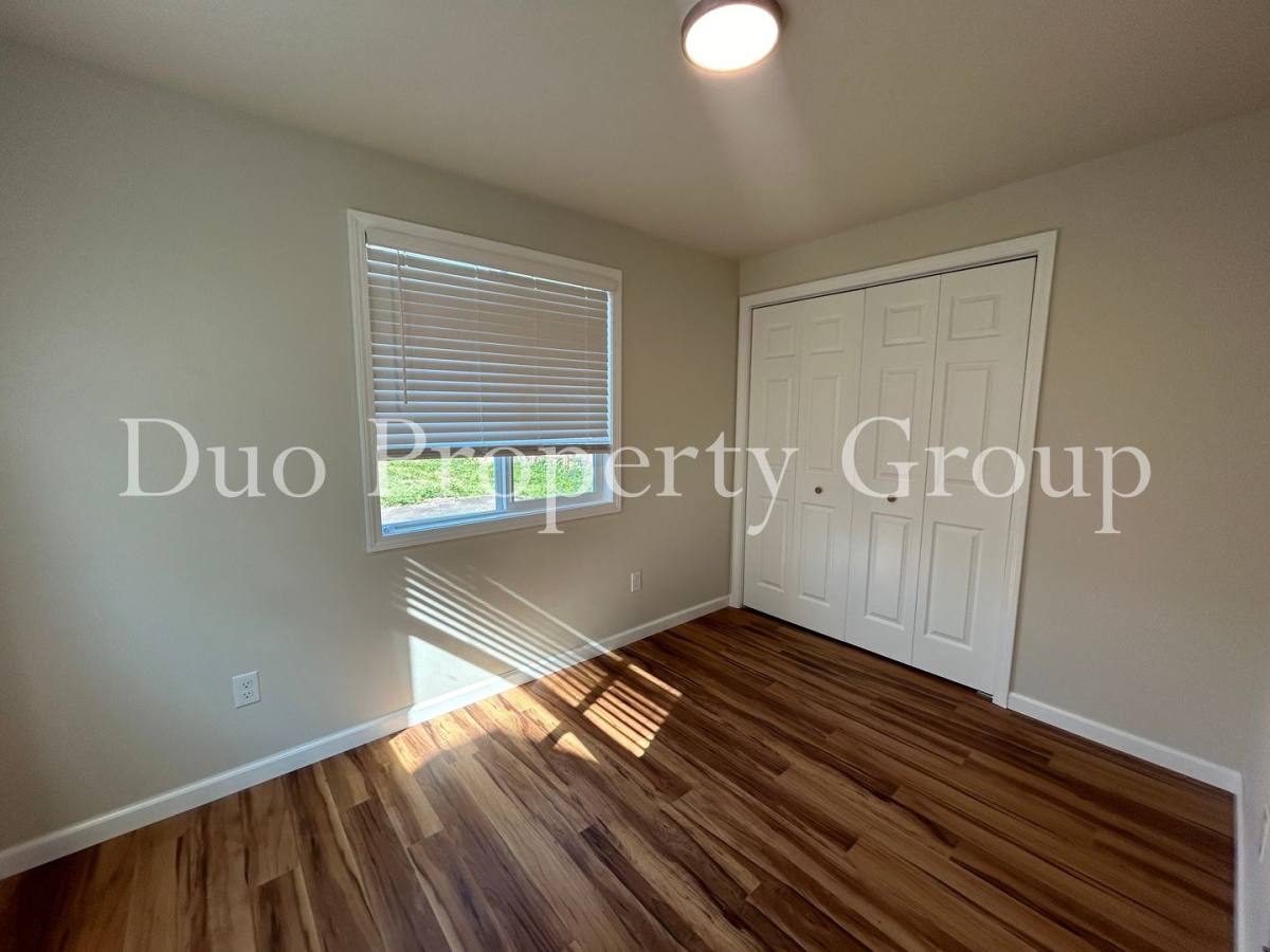 Apartment for rent at 294 Bethel Dr, Eugene, OR 97402