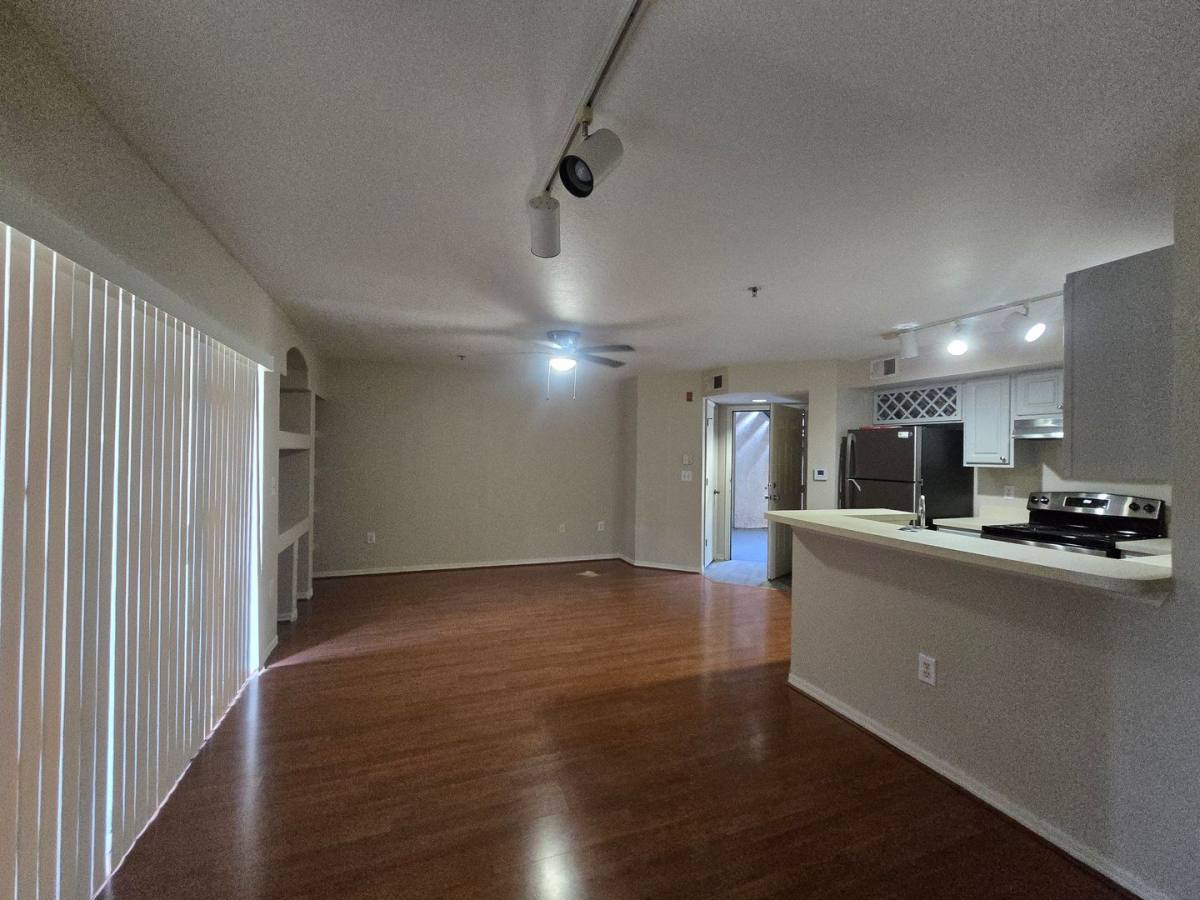 Apartment for rent at 13010 Arbor Isle Dr, Tampa, FL 33637