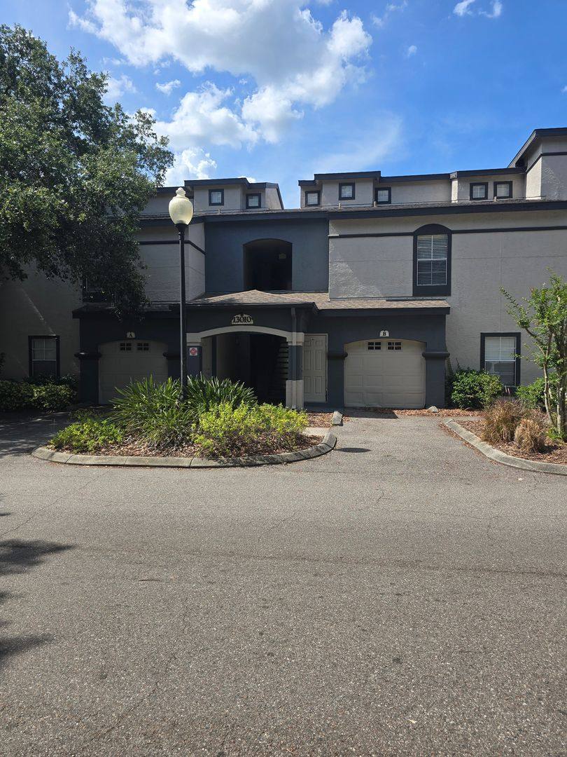 Apartment for rent at 13010 Arbor Isle Dr, Tampa, FL 33637