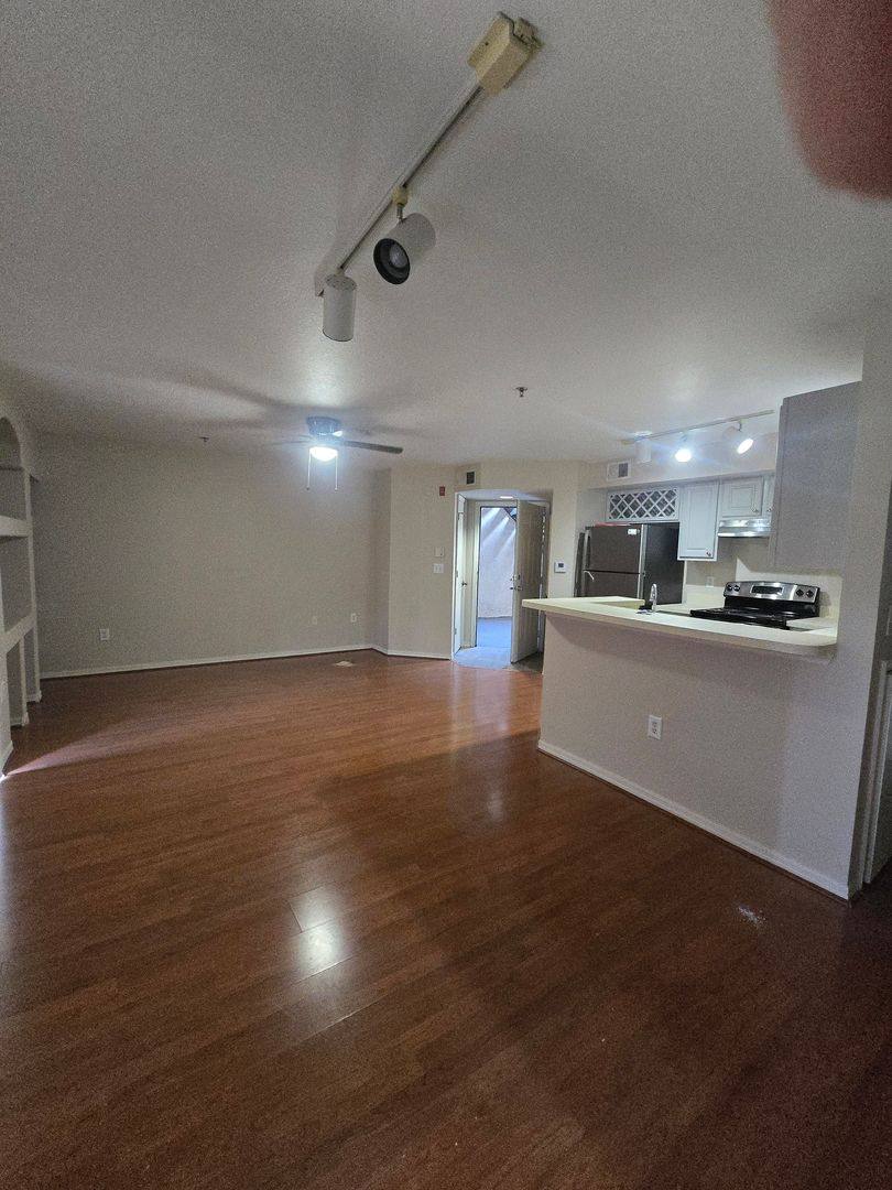 Apartment for rent at 13010 Arbor Isle Dr, Tampa, FL 33637
