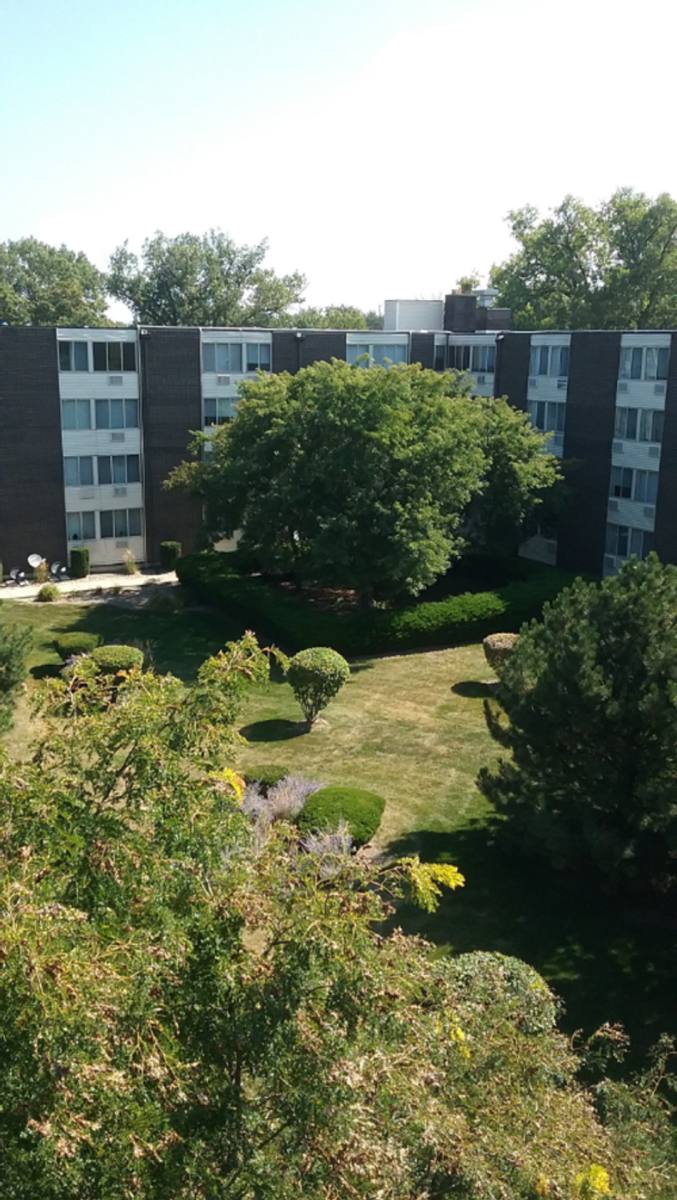 Apartment for rent at 430 S Grand Blvd, Gary, IN 46403