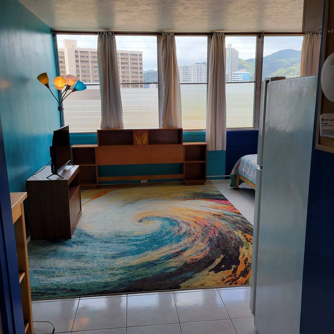 Apartment for rent at 1650 Kanunu St, Honolulu, HI 96814