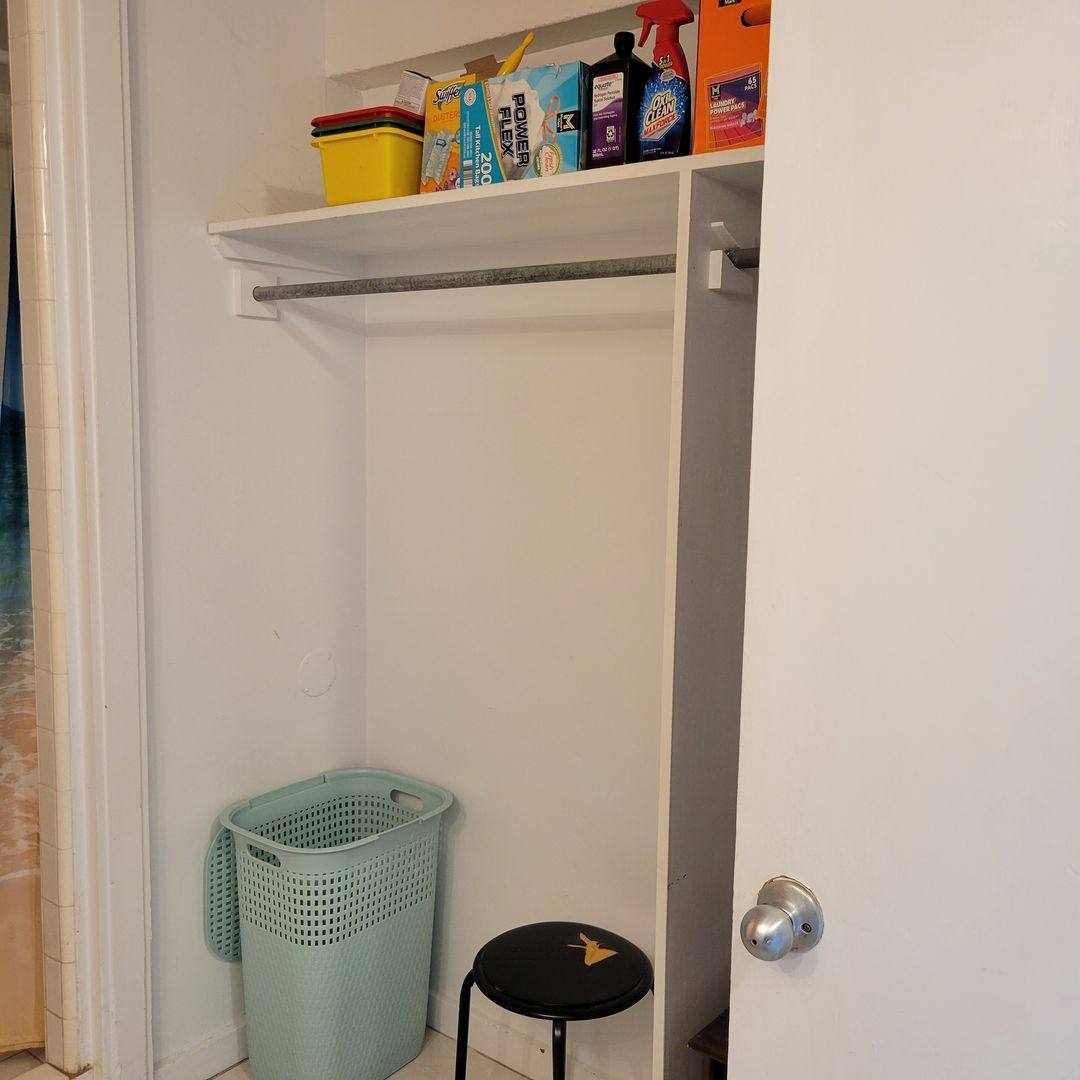 Apartment for rent at 1650 Kanunu St, Honolulu, HI 96814