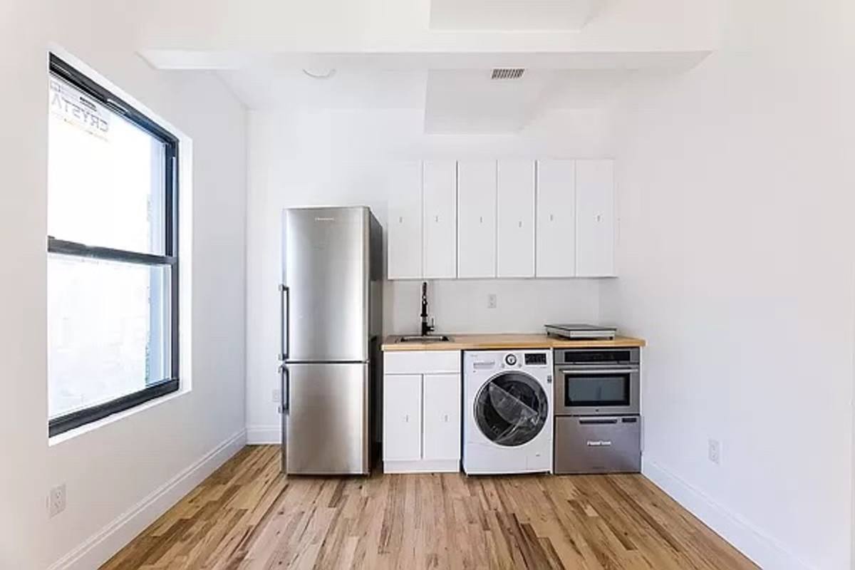 Apartment for rent at 512 W 171st St, New York, NY 10032