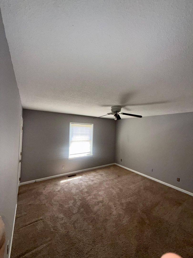 Townhouse for rent at 4704 Lawndale Dr, Greensboro, NC 27455