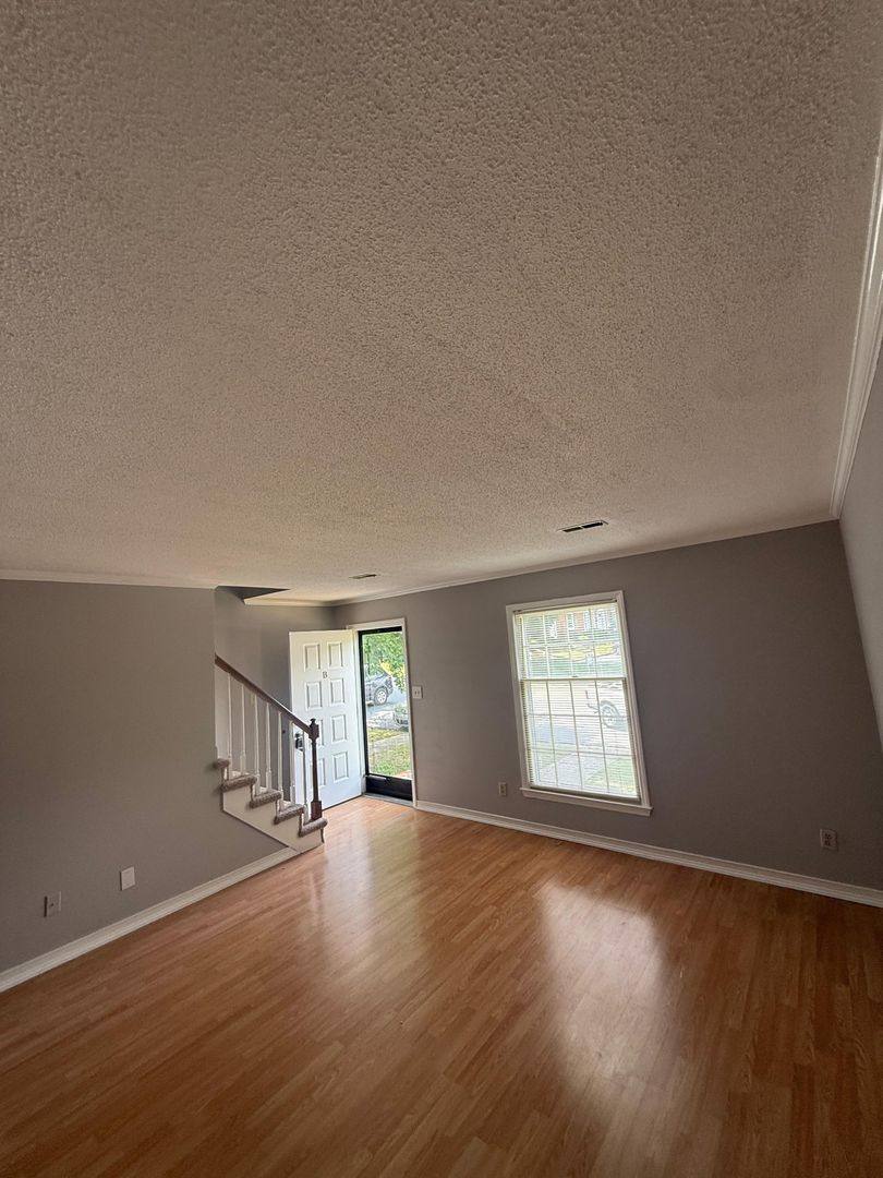 Townhouse for rent at 4704 Lawndale Dr, Greensboro, NC 27455
