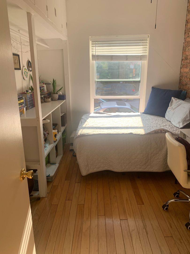Apartment for rent at 2951 N Sheffield Ave; 1N, Chicago, IL 60657