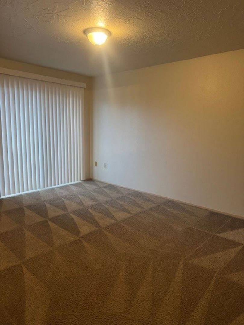Apartment for rent at 212 Churchdale Ave N, Salem, OR 97303
