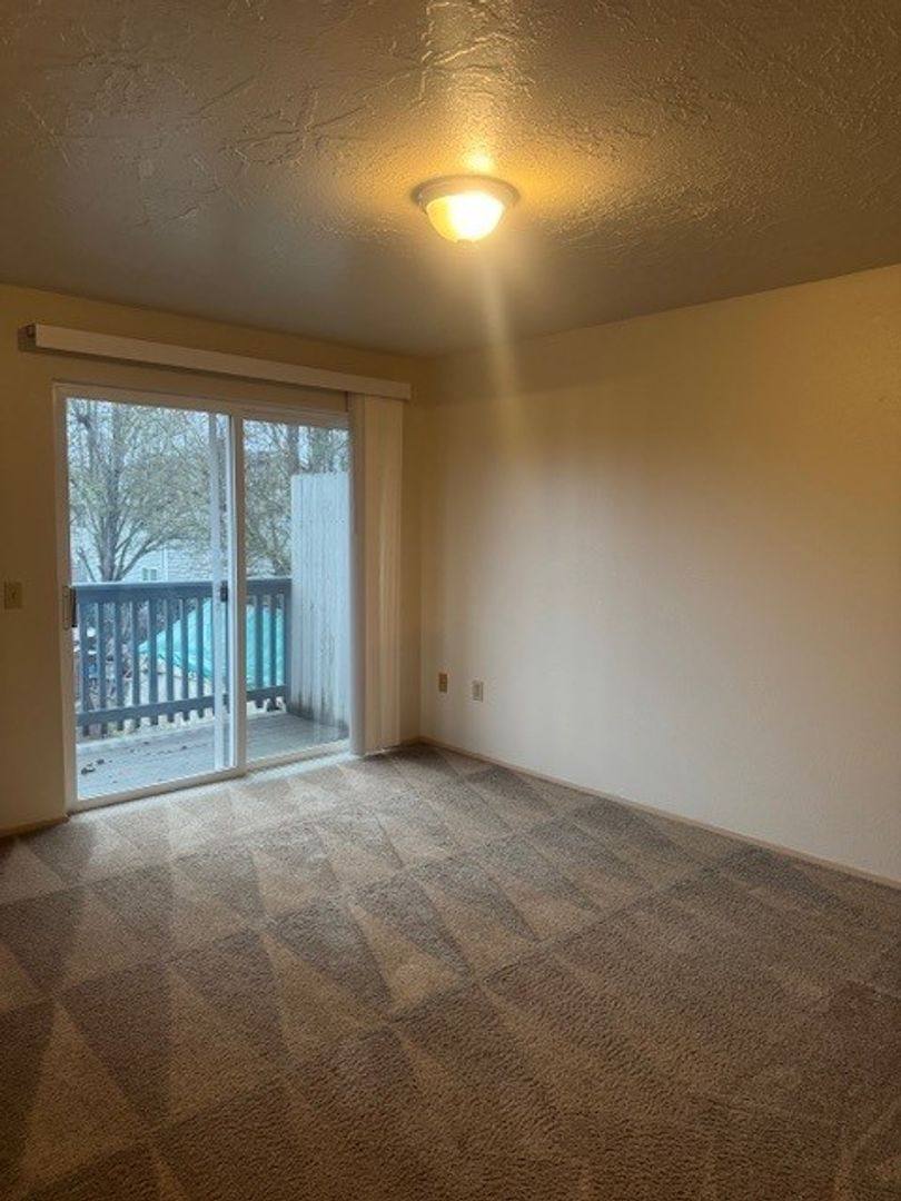 Apartment for rent at 212 Churchdale Ave N, Salem, OR 97303