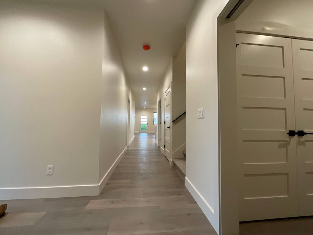 Apartment for rent at 226 240 N Cottonwood Rd, Bozeman, MT 59718