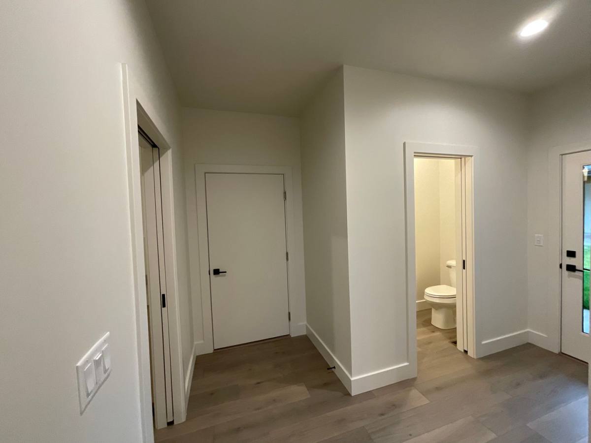 Apartment for rent at 226 240 N Cottonwood Rd, Bozeman, MT 59718