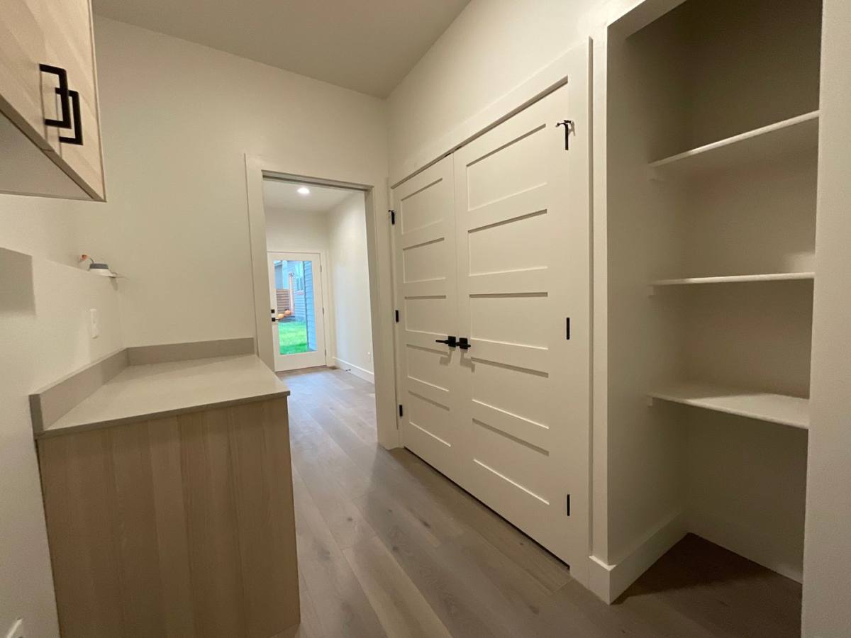 Apartment for rent at 226 240 N Cottonwood Rd, Bozeman, MT 59718