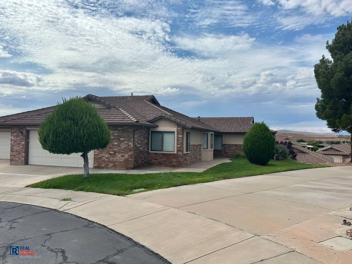 House for rent at 2354 S Hampton Rd, Saint George, UT 84770