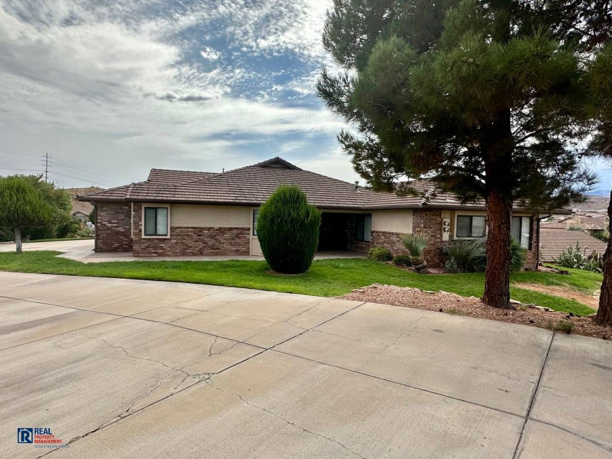 House for rent at 2354 S Hampton Rd, Saint George, UT 84770