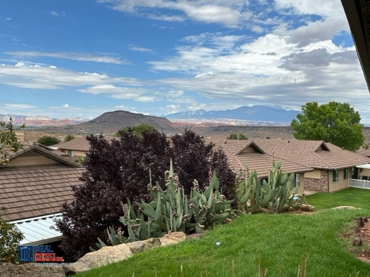 House for rent at 2354 S Hampton Rd, Saint George, UT 84770