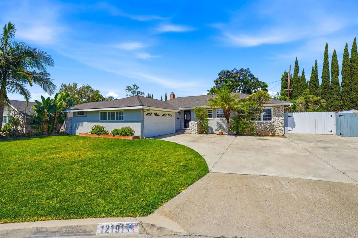 House for rent at 12191 Carthay Circle, Garden Grove, CA 92841