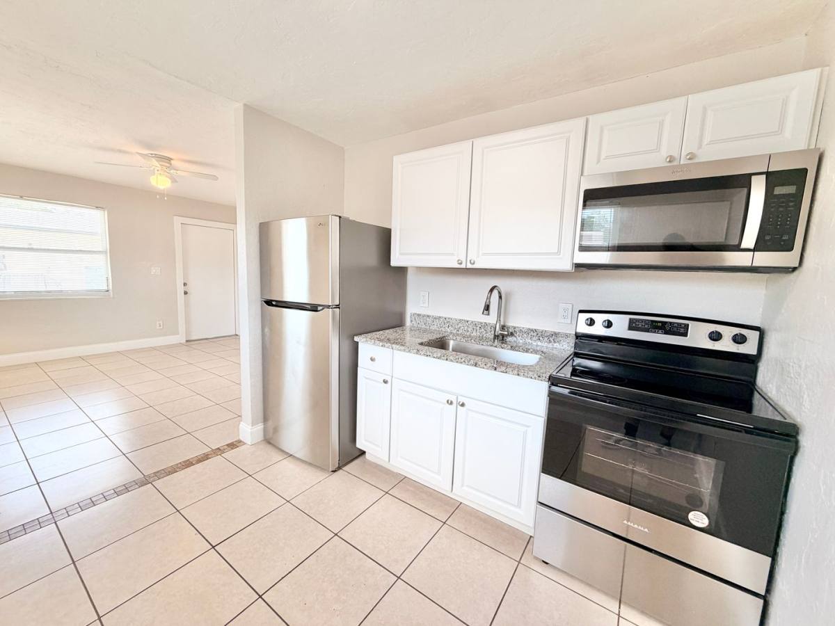 Apartment for rent at 2347 Bayside St, Naples, FL 34112