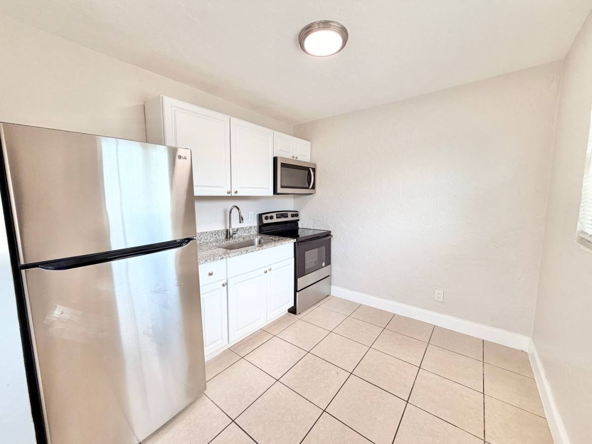 Apartment for rent at 2347 Bayside St, Naples, FL 34112